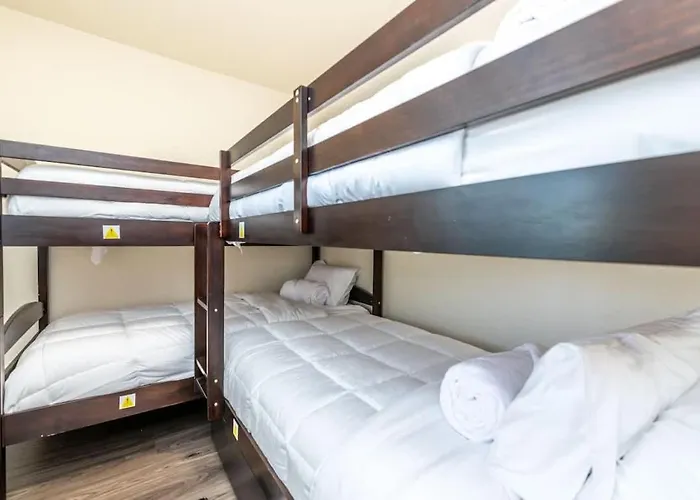 Fall 2025 Remodeled Family Retreat 15ppl Сasa de vacaciones Page